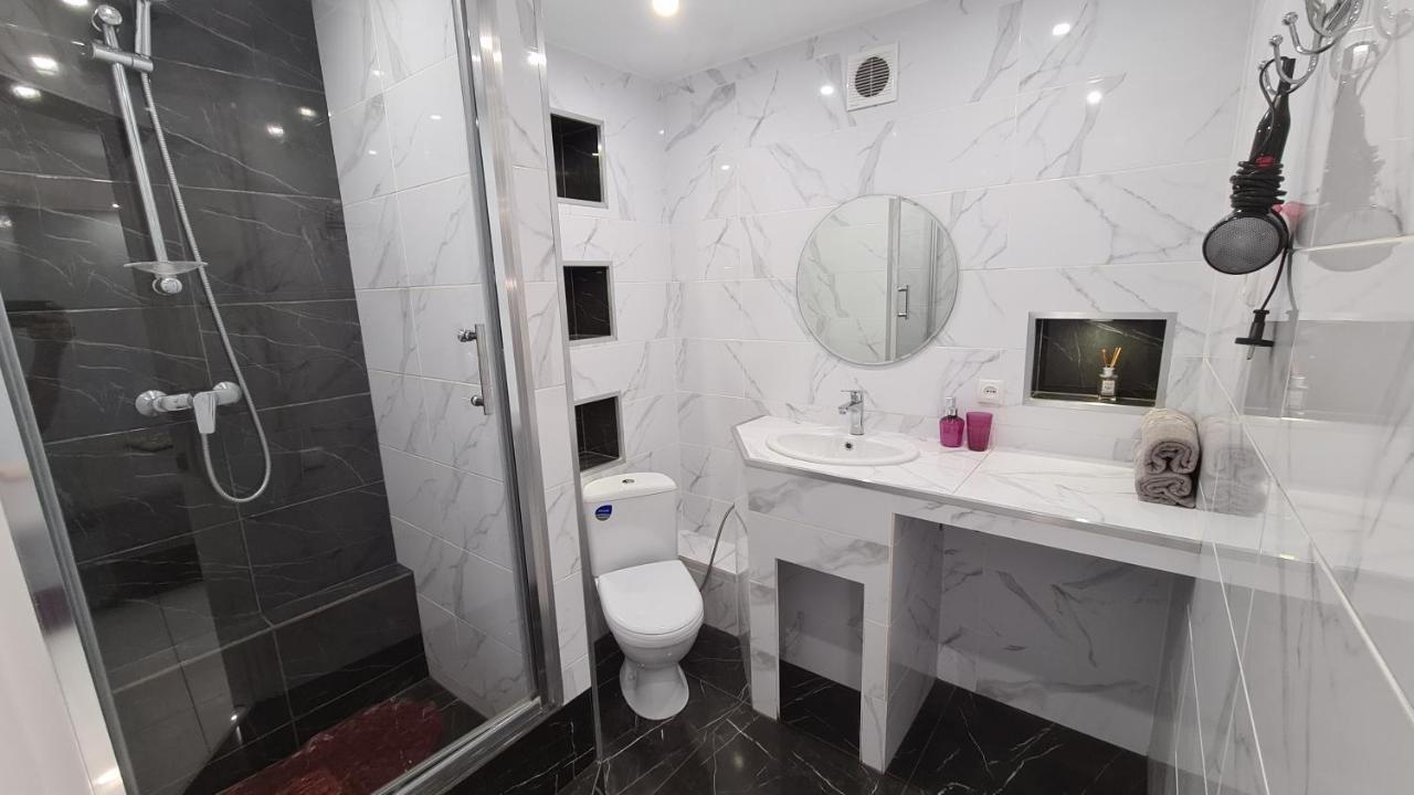 Apartaments On Prospekt Mira 35 Kryvyj Rih Eksteriør billede